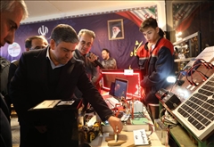 بازدید استاندار اردبیل از نمایشگاه عرضه توانمندی‌های دانش‌آموزان هنرستان‌ها؛